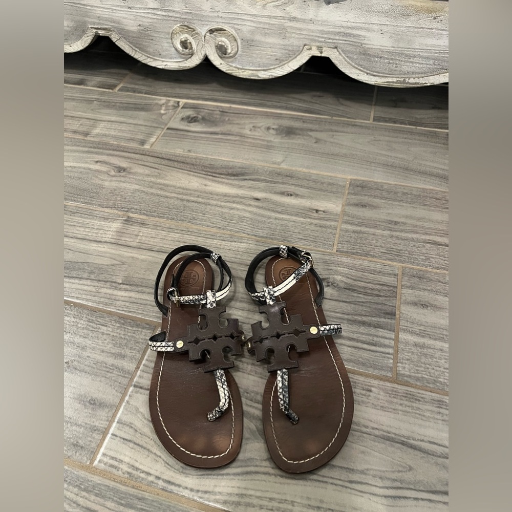 Tory Burch sandal Size 7